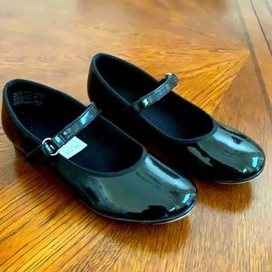 Girls tap dancing shoes 12 1/2